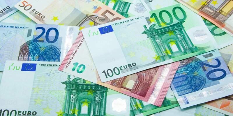 Cách xem 100 triệu euro bằng bao nhiêu tiền Việt Nam?